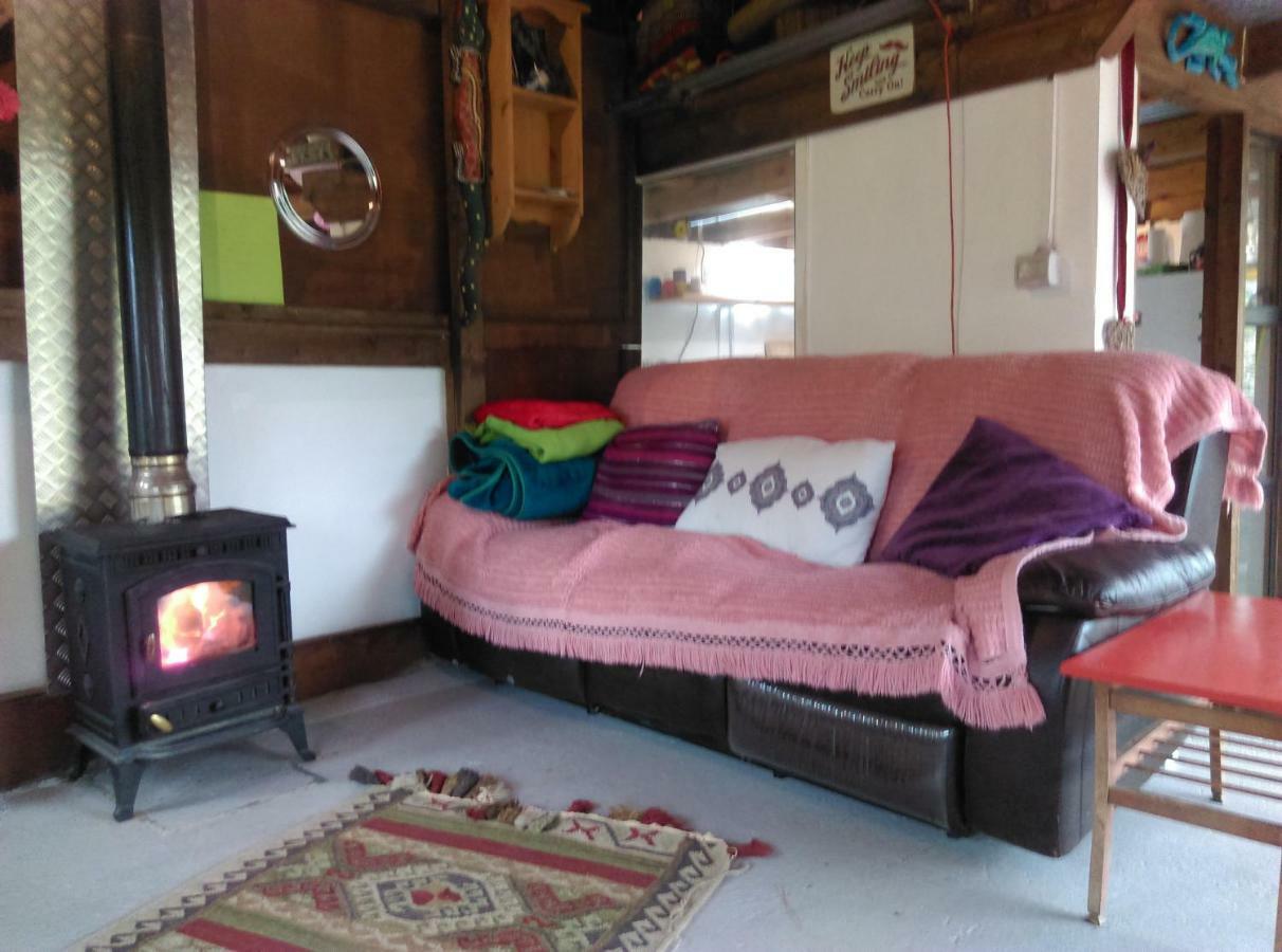 Kittys Cosy Camping Campsite *