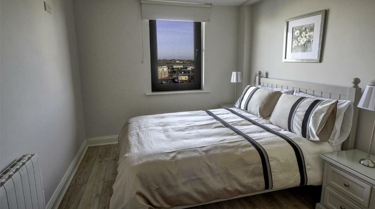 Apartment Penthouse With Rooftop Terrace *
