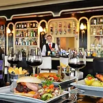Flannery\'S Hotel