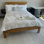 Exquisite Galway City Luxury Home - Sleeps 10
