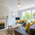 87 - 4 Bedroom Townhouse With Parking