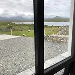 Apartment At Island Cottage, Inishnee, Roundstone