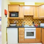 122 - Large Duplex With Parking By Shortstays