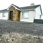 Ocean View House -Connemarra
