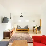 Spacious Modern One Bedroom Apartment