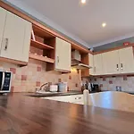 Cosy Two Bedroom Apartment