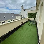 Snug Apartment Centrally Located