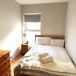 Centrally Located Two Bed Apartment - Sleeps Four