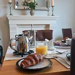 The Lodge B&B