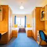 68 - Spacious & Budget Friendly By Shortstays