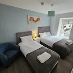 Mary Street Standard Apartment