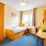 81 - Affordable 3 Bed With Parking