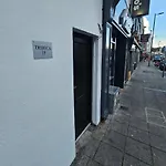 Eyre Square Centre House With Hot Tub