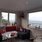 Tom Jacks, Coastal Views And Beach Walks Connemara