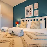 Townhouse In Dockland