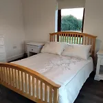 Quiet Cosy 1 Bedroom Apartment