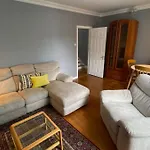 Stylish & Spacious Apartment, Sleeps 6
