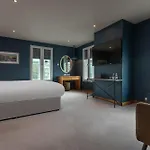 The Huntsman Inn