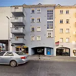 Eyre Square Double Room