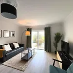 Luxury By The Coast- Sleeps 4