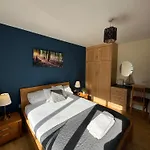 Waterlane Apartments