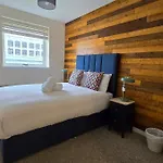 Charming Newly Renovated 2 Bed With Free Parking