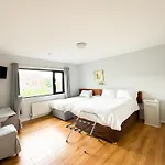 Lynfield Guest House