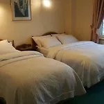 Sunrise Lodge B&B