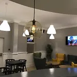 Glen Oaks Lodge