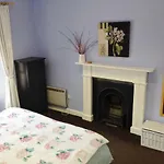 Silver Crescent House & Apts Vacation Rentals Galway City Ireland