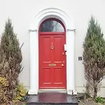 Silver Crescent House & Apts Vacation Rentals Galway City Ireland