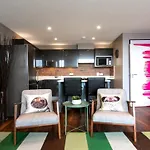 Executive 2 Bedroom Harbour Side Apartment