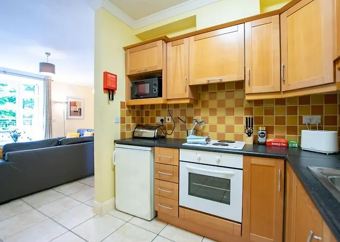 22 - Spacious Duplex By Shortstays