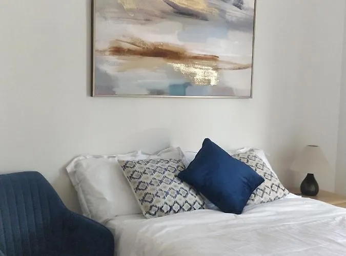 Salthill Village 3 Bed Apartment