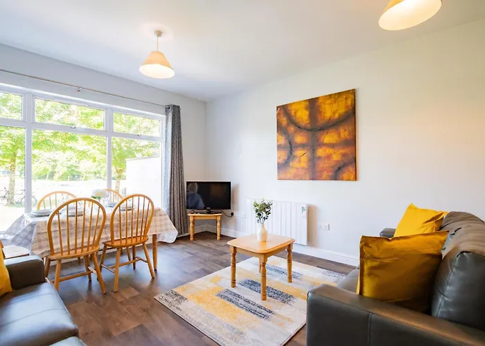92 - Large 2 Bedroom Apartment