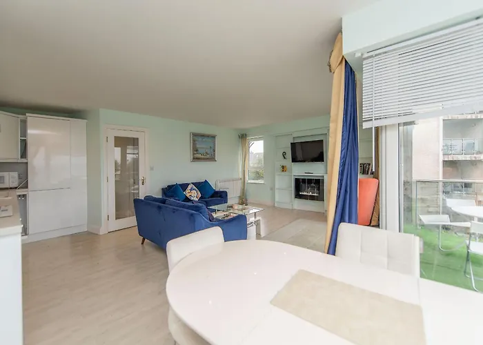 Seaview Apartment In Galway