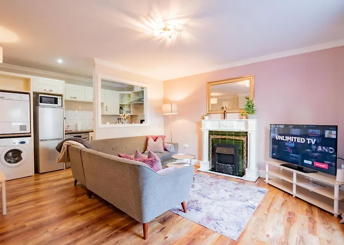 Townhouse In Dockland