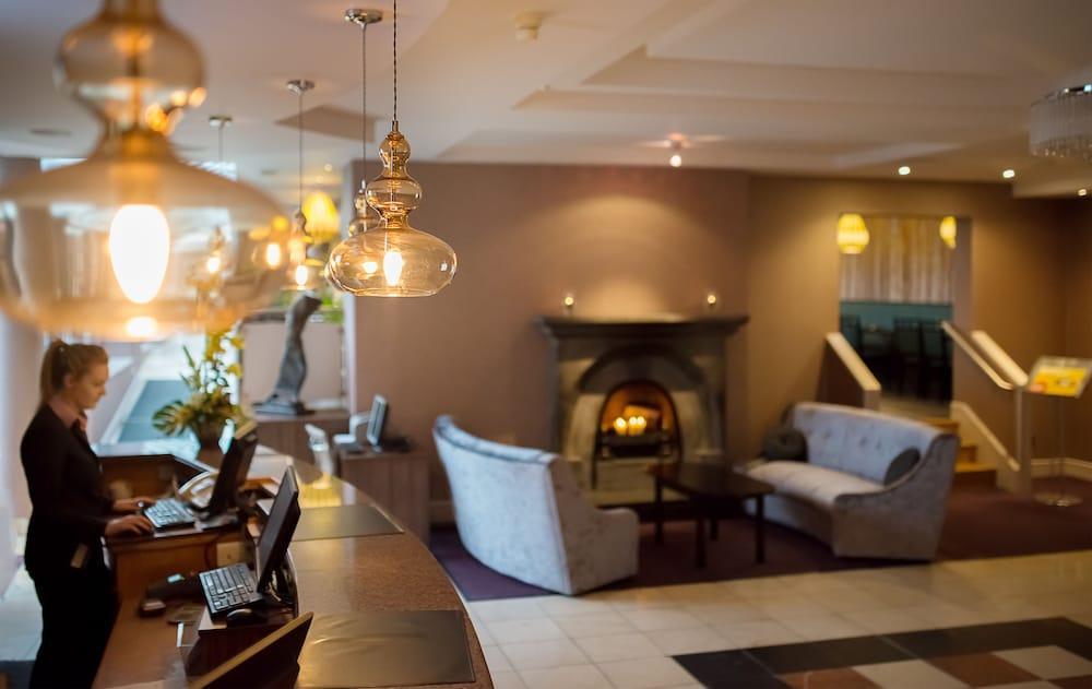 Leonardo 4* Galway