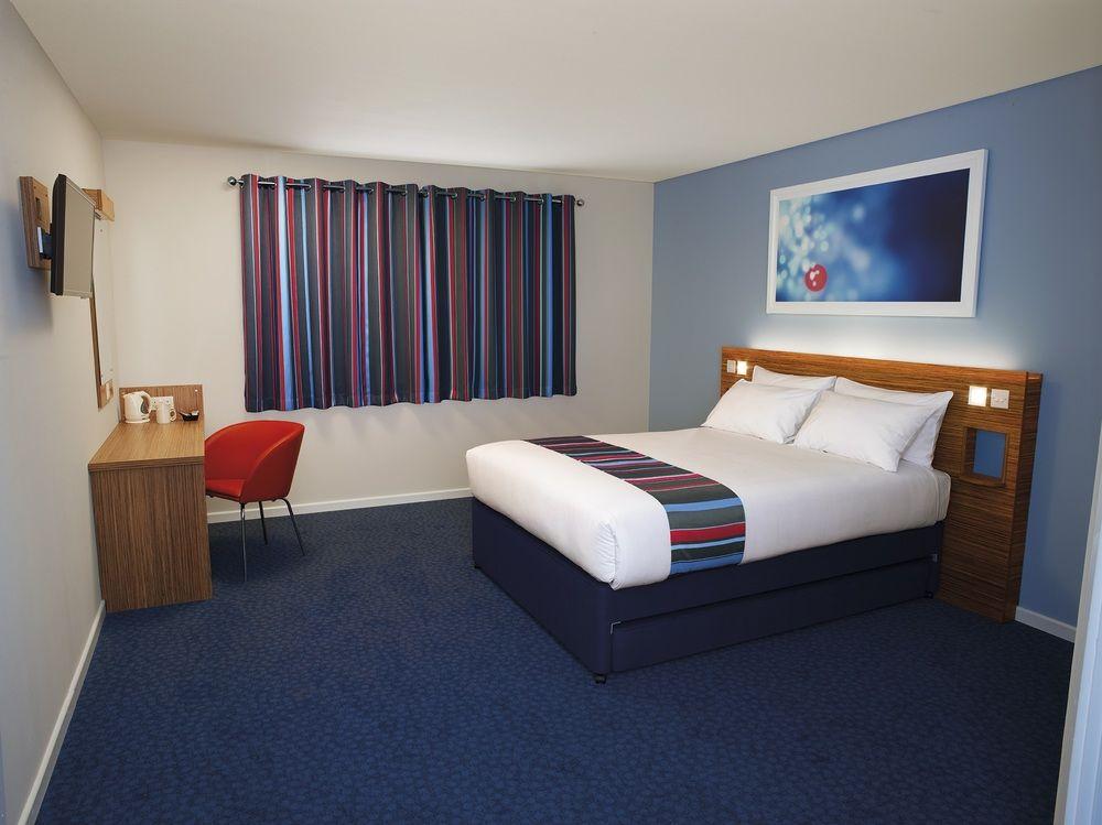 Travelodge Hotel 3*