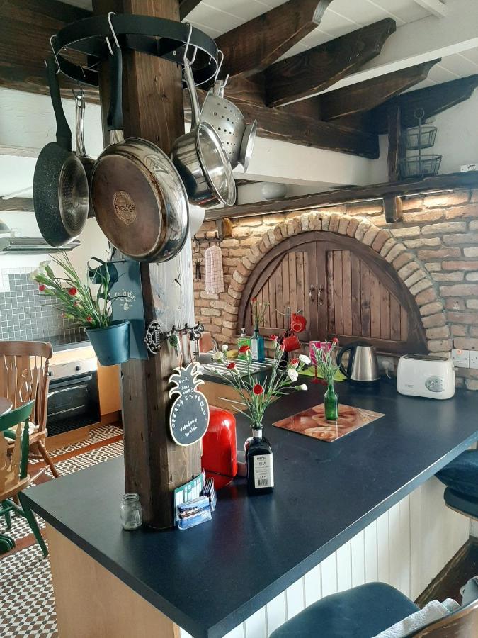 Cosy Apartment In Galway With Balcony 32 M² City View Galway