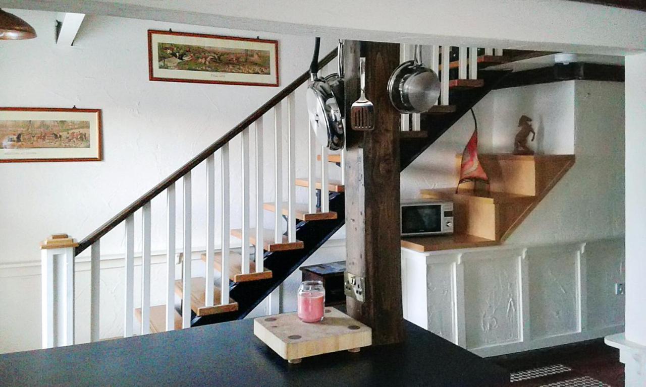 Cosy Apartment In Galway With Balcony 32 M² City View Galway