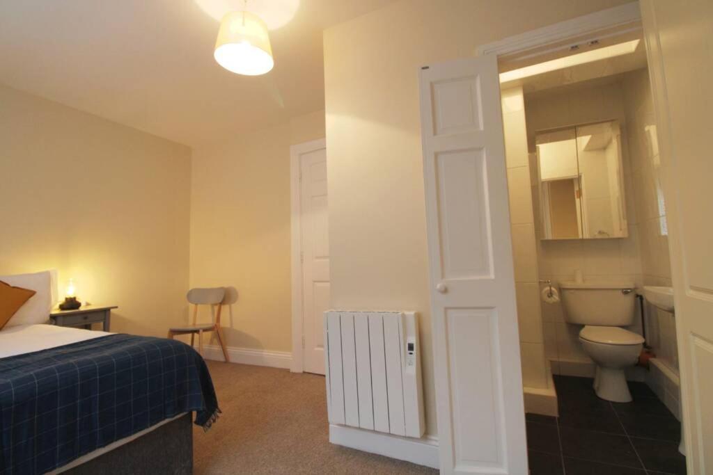 Large 3 Bed, City Centre * Galway