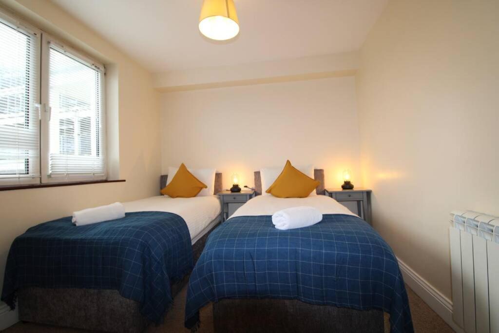 Large 3 Bed, City Centre Apartment *