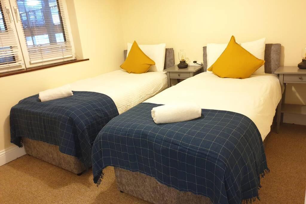 Large 3 Bed, City Centre Apartment Galway
