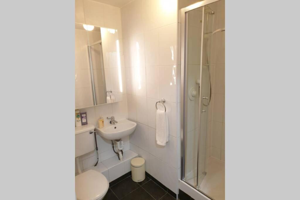 Large 3 Bed, City Centre *