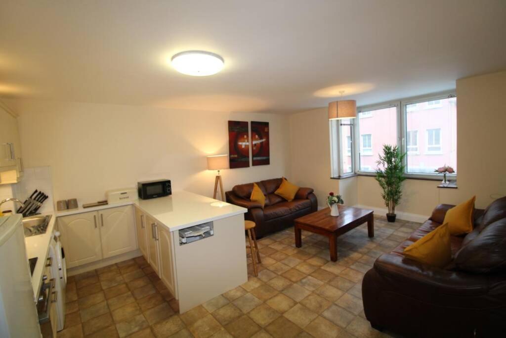 Large 3 Bed, City Centre