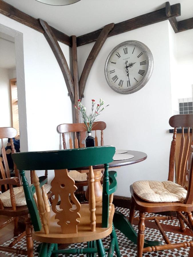 Cosy Apartment In Galway With Balcony 32 M² City View * Galway
