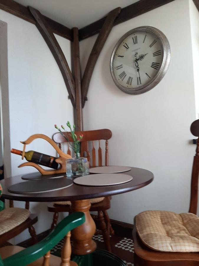 Cosy Apartment In Galway With Balcony 32 M² City View * Galway