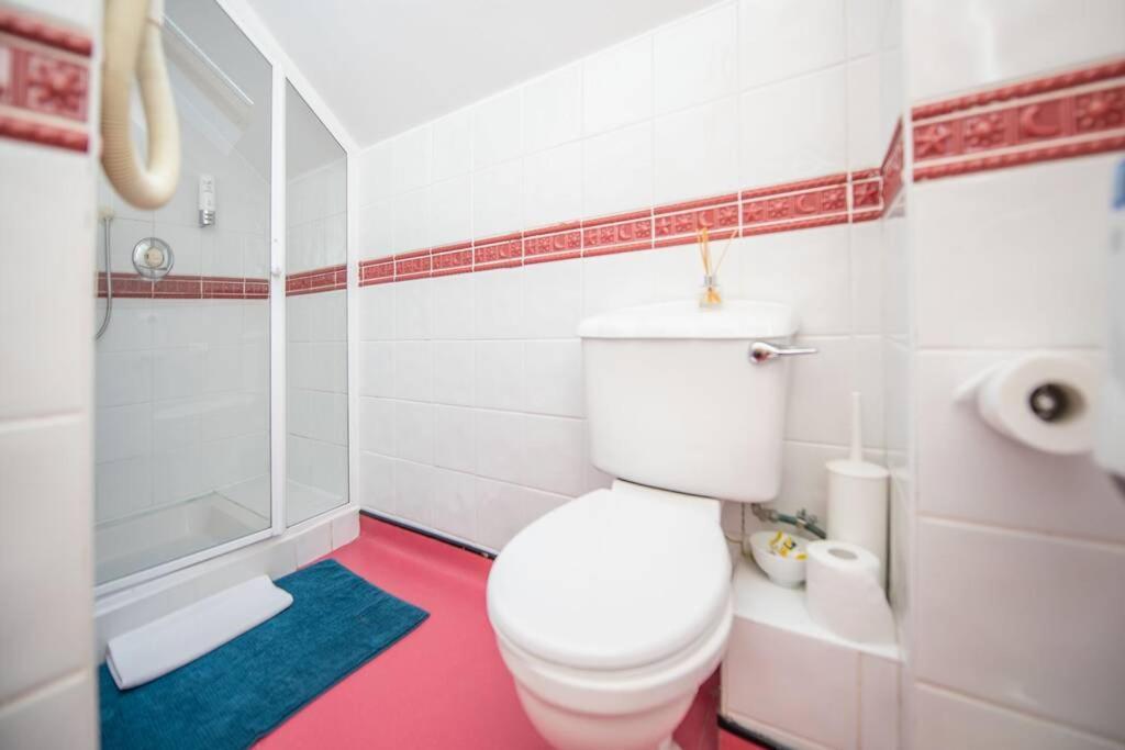 Latin Quarter Luxury Apartment Galway