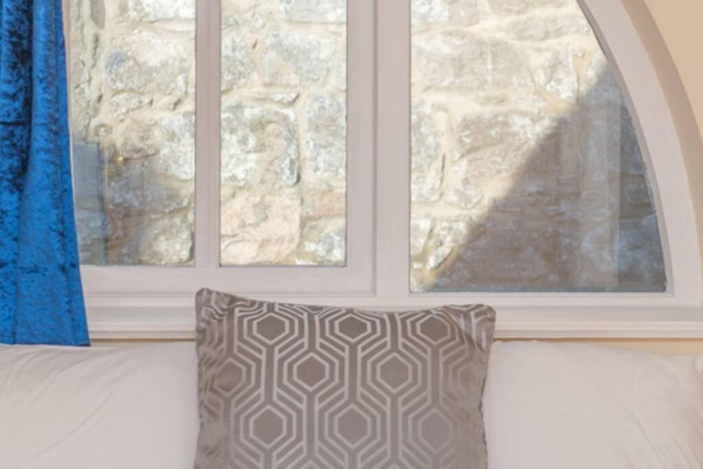 Latin Quarter Luxury Apartment